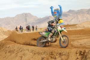 Clay Hengeveld riding his KX450 at the 2020 Primm WORCS race