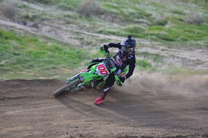 Zach Bell riding his KX450 at the 2020 taft ngpc