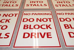 aluminum parking signs