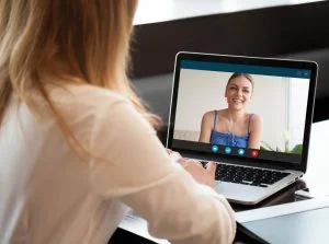 La télépsychologie, ou psychologie par téléconsultation téléconsultation avec une psychologue