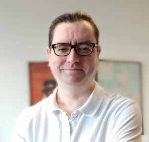 Miguel Guinalíu, profesor titular de marketing en la universidad de zaragoza
