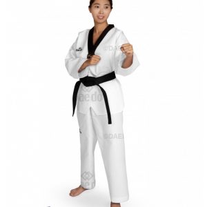 Dobok Profesional Cuello Negro WT