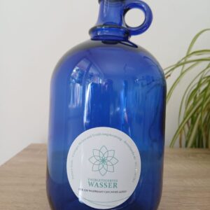 blauer Wasserballon mit Kristallen 2 Liter zur Miete