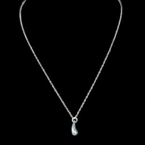 sterling silver teardrop pendant necklace