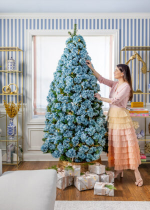 Step-by-Step Guide: How to Create a Hydrangea Christmas Tree