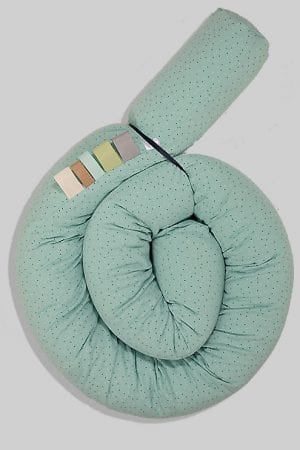 נחשוש ירוק עם נקודות