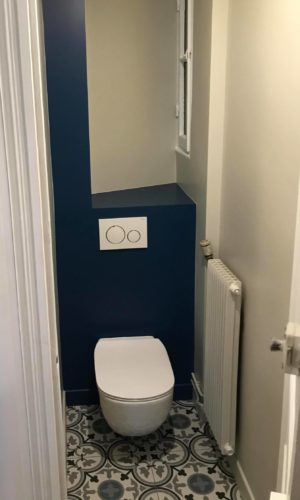 installation des toilettes