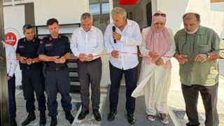 AYDIN’IN KUŞADASI İLÇESİNDE, HAYIRSEVER FEHMİ AYGÜN’ÜN KATKILARIYLA KUŞADASI MÜFTÜLÜĞÜ BÜNYESİNDE HİZMET VERECEK SİBEL HANIM GENÇLİK MERKEZİ VE KUR’AN KURSU, DÜZENLENEN TÖREN VE DUALARLA HİZMETE AÇILDI.