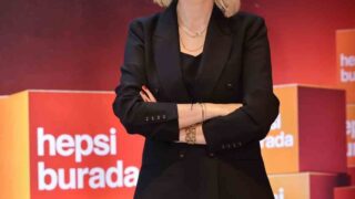 HEPSİBURADA KURUMSAL İLETİŞİM VE SOSYAL ETKİ GRUP DİREKTÖRÜ CANAN BİNAL YILMAZ