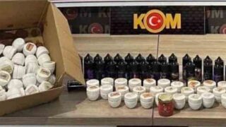 KOM ŞUBE MÜDÜRLÜĞÜNE BAĞLI EKİPLER TARAFINDAN GERÇEKLEŞTİRİLEN ARAMA FAALİYETLERİNDE ELEKTRONİK SİGARA TÜTÜNÜ ELE GEÇİRİLDİ
