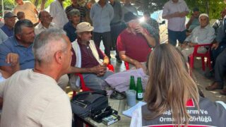MUĞLA’NIN SEYDİKEMER İLÇESİNE BAĞLI ARSA MAHALLESİ’NDE ELMA, BAĞ VE ZEYTİN ÜRETİCİLERİNE YÖNELİK TARIMSAL BİLGİLENDİRME EĞİTİMİ DÜZENLENDİ.