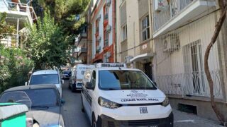 GENÇ KADIN EVDE ÖLÜ BULUNDU