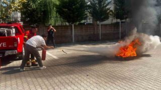 MUĞLA’DA AİLE VE SOSYAL HİZMETLER PERSONELİNE YANGIN EĞİTİMİ VERİLDİ
