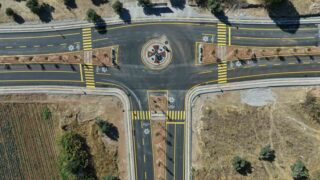 AYDIN’DA TURGUT ÖZAL, ZEYTİN DALI VE KIZILÇAY BULVARLARINDA YOL, KALDIRIM, KÖPRÜ VE ALTYAPI ÇALIŞMALARI TAMAMLANDI. YENİ GÜZERGAH, AYDIN ŞEHİR HASTANESİ İLE İNCİRLİOVA YÖNÜNE ULAŞIMDA ALTERNATİF OLUŞTURDU.