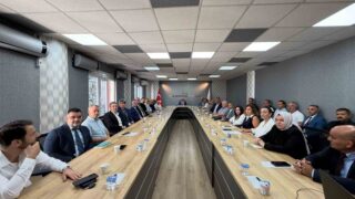 AYDIN GENÇLİK VE SPOR İL MÜDÜRLÜĞÜNDE, KURUMUN GÖREV VE YETKİ ALANINDAKİ ÇALIŞMALARIN DEĞERLENDİRİLMESİ, BİRİMLER ARASINDAKİ KOORDİNASYONUN GÜÇLENDİRİLMESİ VE HİZMETLERİN DAHA ETKİN YÜRÜTÜLMESİ AMACIYLA TOPLANTI GERÇEKLEŞTİRİLDİ.