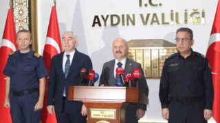 AYDIN VALİLİĞİ KOORDİNESİNDE YÜRÜTÜLEN ÇALIŞMALAR KAPSAMINDA İL GENELİNDE SON BİR AYDA ÇEŞİTLİ SUÇLARDAN ARANAN BİN 78 KİŞİ YAKALANIRKEN, AYDIN VALİSİ DR. OSMAN VAROL VATANDAŞLARIN HUZUR VE GÜVENLİĞİ İÇİN ÇALIŞMALARIN ARALIKSIZ SÜRECEĞİNİ VURGULADI.