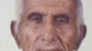 MANİSA’NIN SARIGÖL İLÇESİNDE KENDİSİNDEN HABER ALINAMAYAN 78 YAŞINDAKİ KADİR ÇAKIROĞLU, JANDARMA EKİPLERİNİN YÜRÜTTÜĞÜ ARAMA ÇALIŞMASI SONUCU KAYBOLDUĞU YERİN YAKLAŞIK 600 METRE İLERİSİNDEKİ SU DEPOSU ÇEVRESİNDEKİ KAYALIKLARDA ÖLÜ BULUNDU.