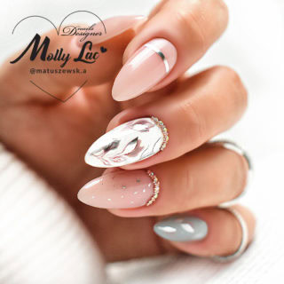 jesienny nailart w manicure