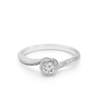 cincin berlian cantik