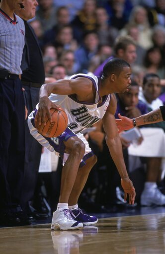 ThrowbackHoops on X: Rafer Alston at Fresno State 🔥