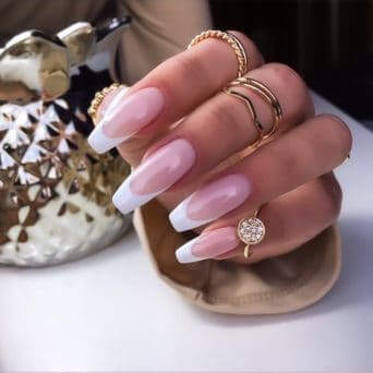 klasyczny manicure