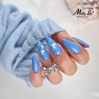 stemplowanie paznokci