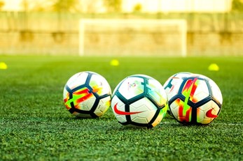 Jonathan Kent Discusses Liverpool Football Club News Roundup