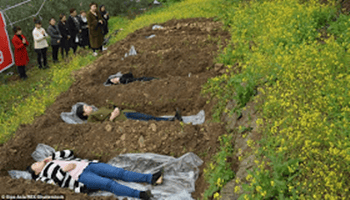 Chinese divorcees lie in 'graves'