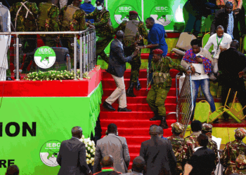 Kenya Police intervene after chaos erupted at the Independent Electoral and Boundaries Commission (IEBC) officials over final election results in Nairobi on August 15, 2022. PHOTO/AFP