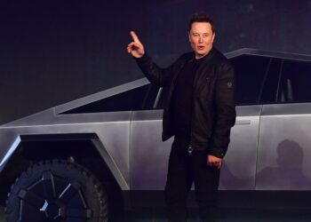 Tesla co-founder and CEO Elon Musk gestures while introducing the newly unveiled all-electric battery-powered Tesla Cybertruck at Tesla Design Center in Hawthorne, California on November 21, 2019. (Photo by Frederic J. BROWN / AFP) (Photo by FREDERIC J. BROWN/AFP via Getty Images)