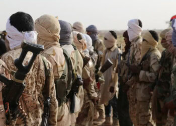 Tuaregs fighters of the Coordination of Movements of the Azawad (CMA) gather near Kidal, Mali, Sept. 28, 2016. (AFP)