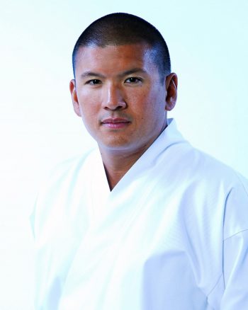 headshot of David Lee