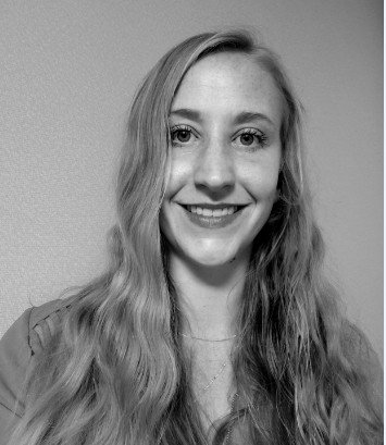 Danielle Chapman Licensed Marriage and Family Therapist & Certified Play Therapist