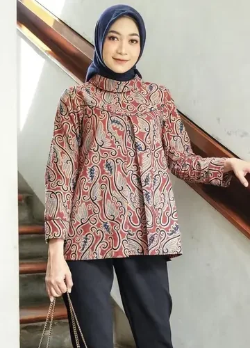 Model Baju Batik Kerja Wanita Berhijab