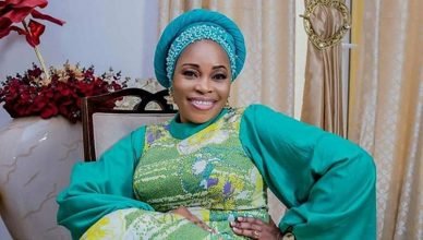 Tope Alabi Biography