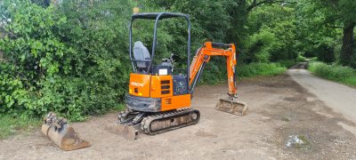 Hitachi ZX19 Excavator - Image 7
