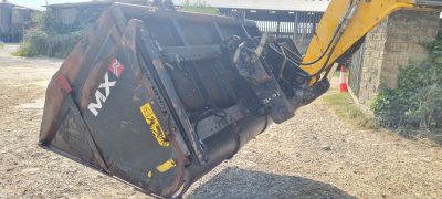 MX Auger Bucket for JCB Telehandler - Image 7