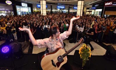 Kalben binlerce hayranı ile Sur Yapı Marka AVM’de buluştu