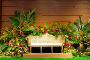 Beautiful tropical flora wedding decoration idea