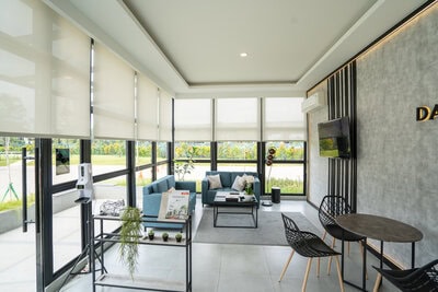 Bagaimana Memilih Tirai yang Sesuai Desain Interior Rumah?