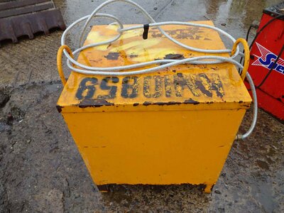 3 Phase to 110V Site Transformer, 6 Outlets - Image 5