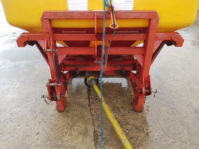 Teagle Fertiliser Spreader - Image 3