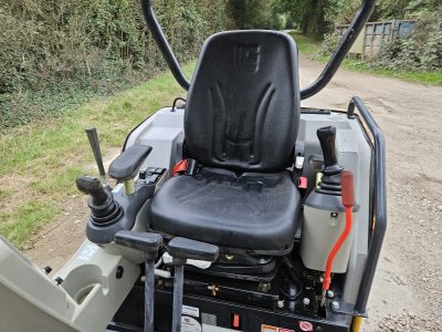 Liugong 9018F Mini Digger - Image 9