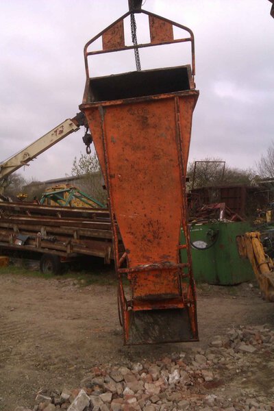 2000 Litre Concrete Skips, Choice Of Several. - Image 3