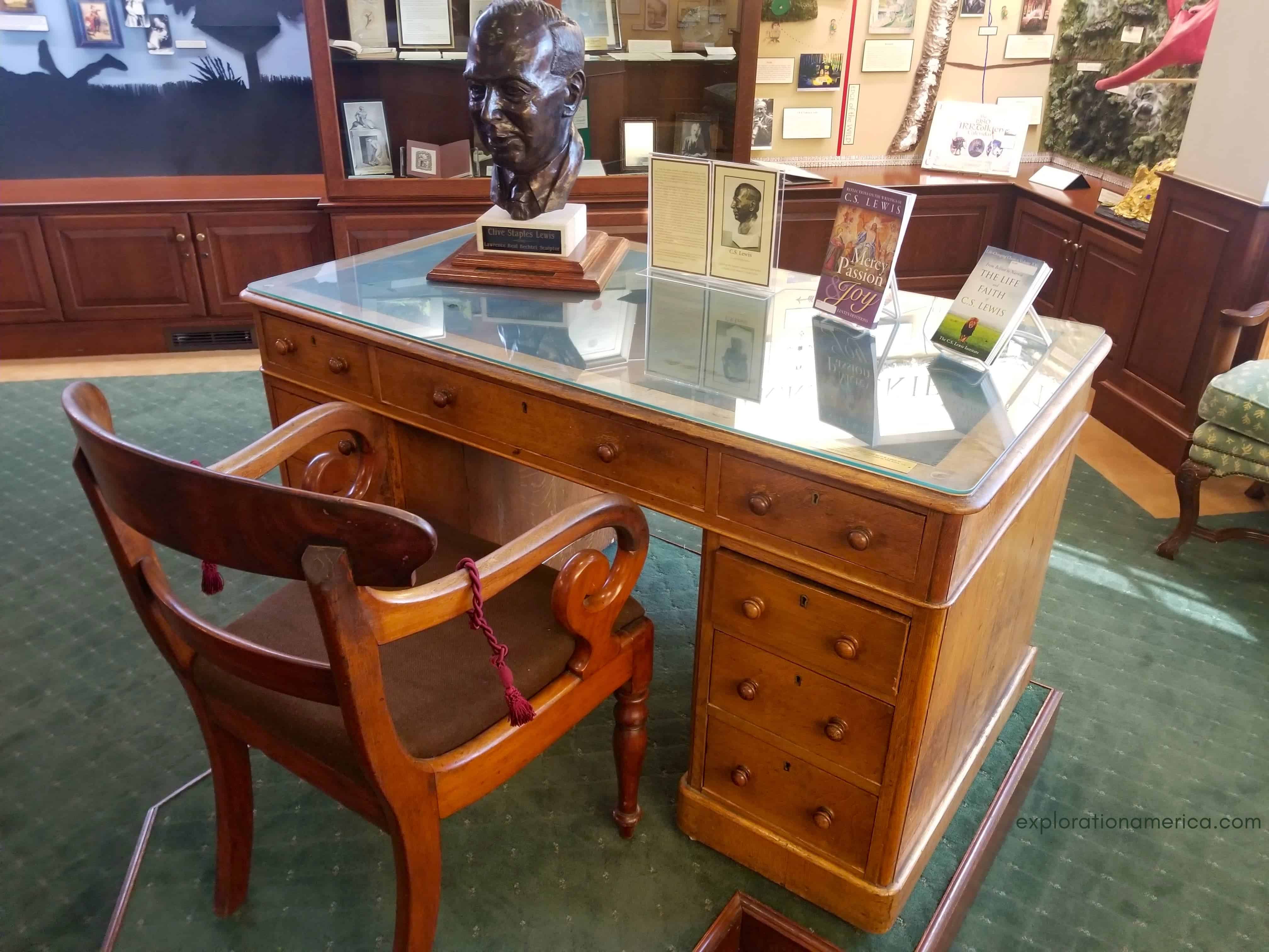 CS Lewis writing desk