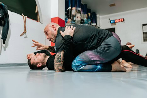 The Art of the Gentle Submission: How Technique Beats Strength