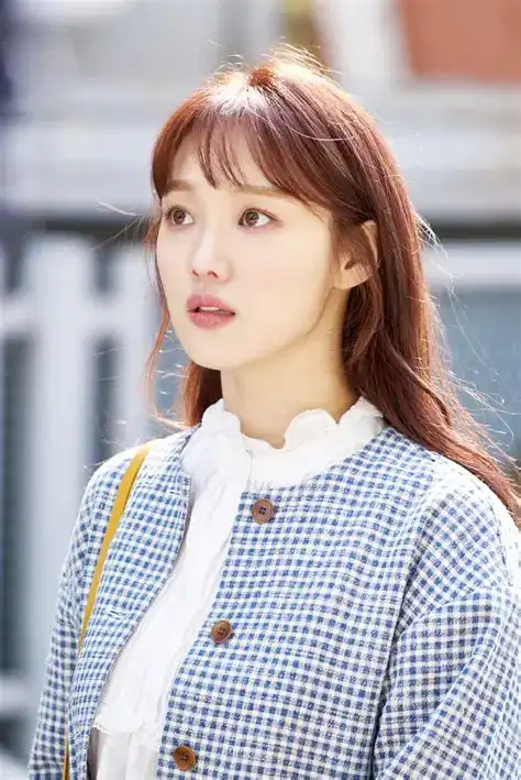 Lee Sung Kyung Donasi Korban Banjir