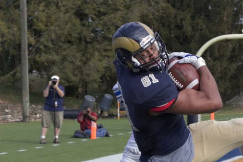 Billy Brown with a completed catch in the end zone