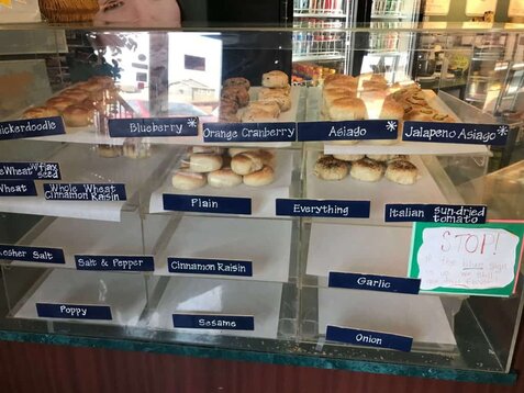 image of inside of Ultimate Bagels