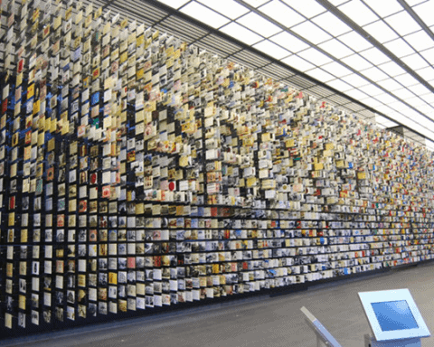 The History Wall, HSBC Tower. Photo by N. Chadwick